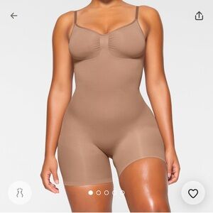 Skims sculpting mid thigh bodysuit